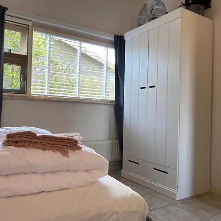 Ferienhaus Am Strand Mit Whirlpool * Sint Maartensvlotbrug