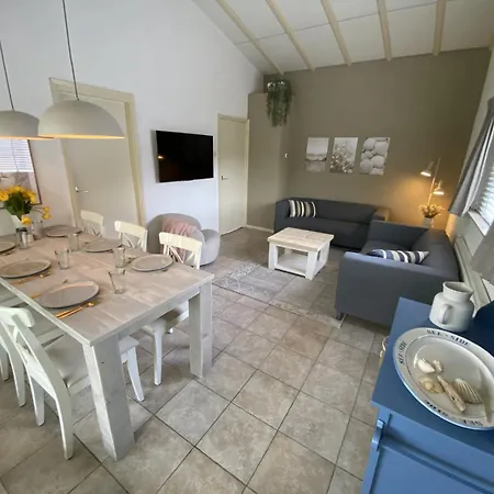 Hébergement de vacances Zeewaard 56 *