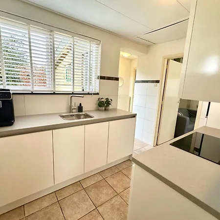 Ferienhaus Am Strand Mit Whirlpool * Sint Maartensvlotbrug